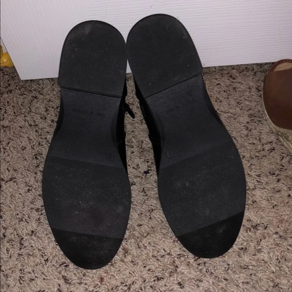 Black boots - Picture 3 of 3